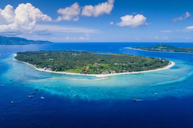 Island Breeze Escape