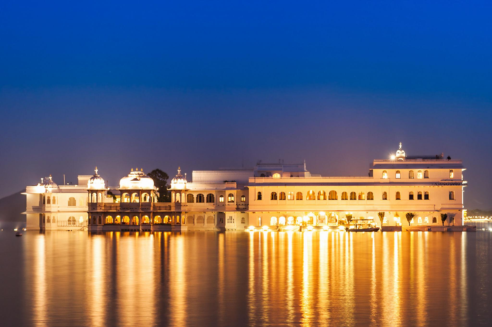4 Nights / 5 Days Royal Rajasthan Honeymoon Package