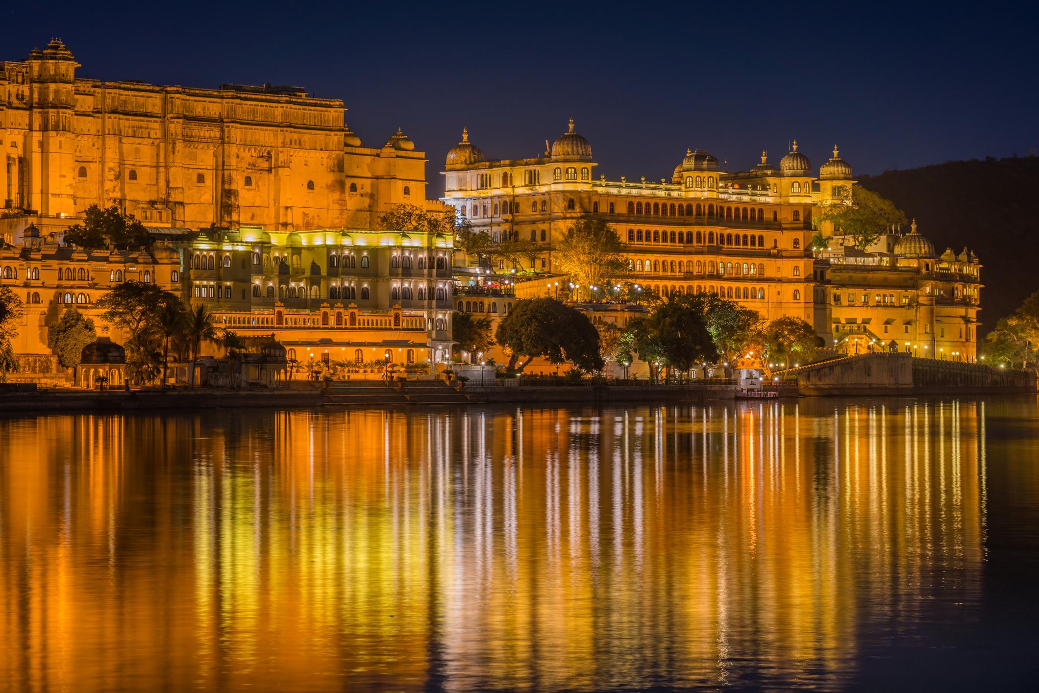 2 Nights / 3 Days Udaipur Romantic Lakeside Escape